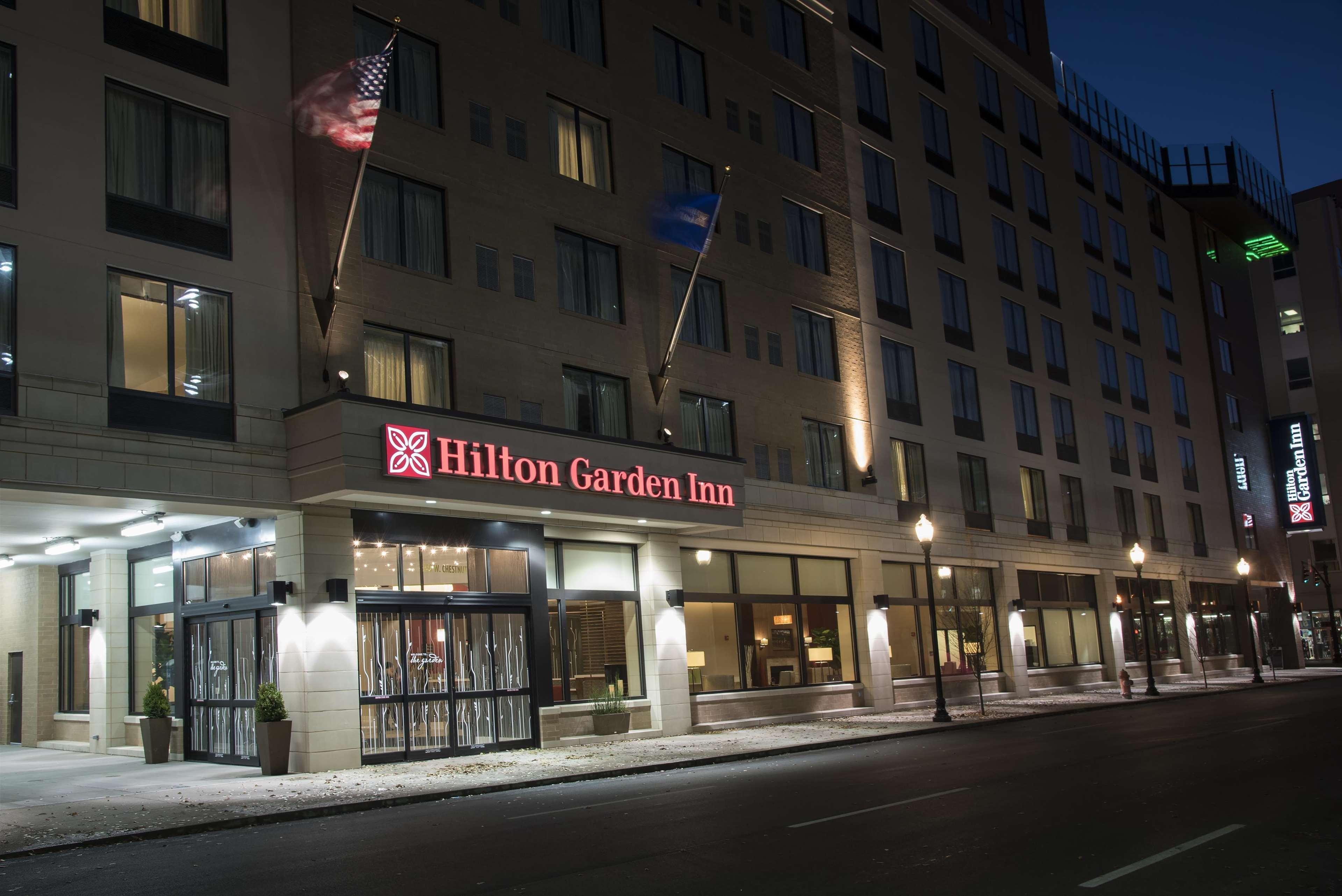 Hilton Garden Inn Louisville Downtown Eksteriør billede