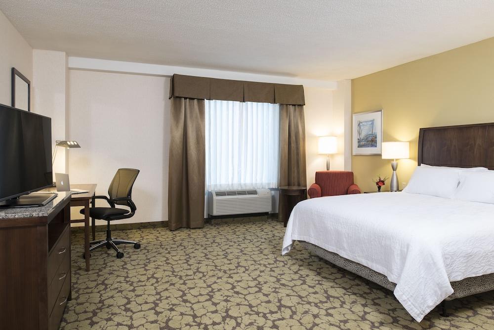 Hilton Garden Inn Louisville Downtown Eksteriør billede