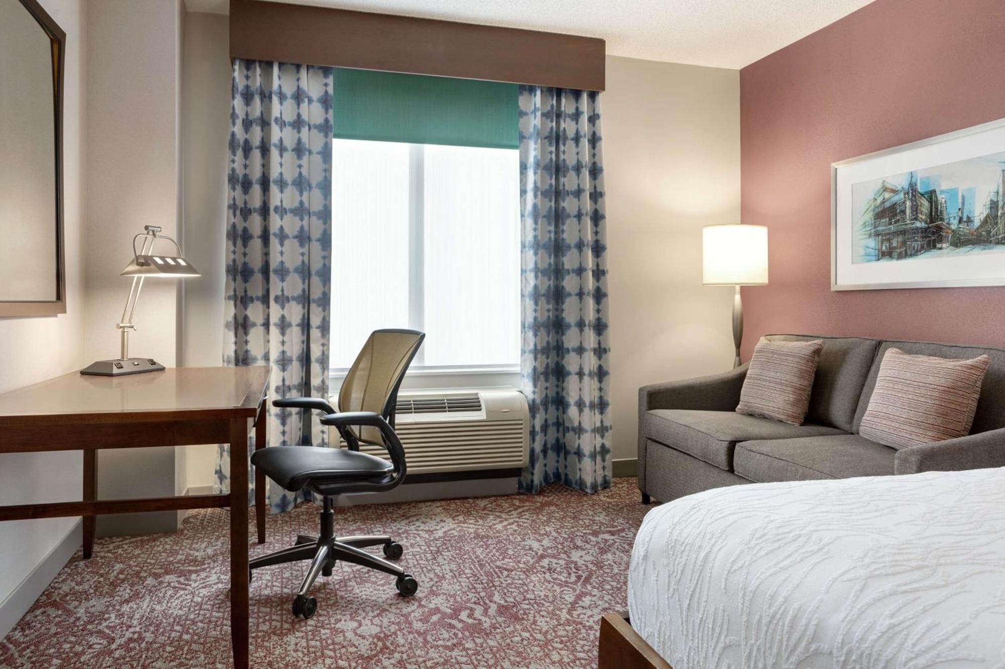 Hilton Garden Inn Louisville Downtown Eksteriør billede